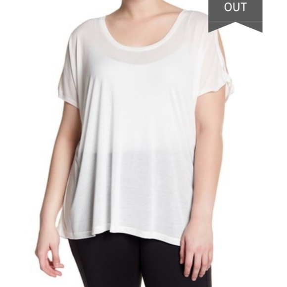 Cold Shoulder Women’s Plus Size Top - Picture 1 of 8
